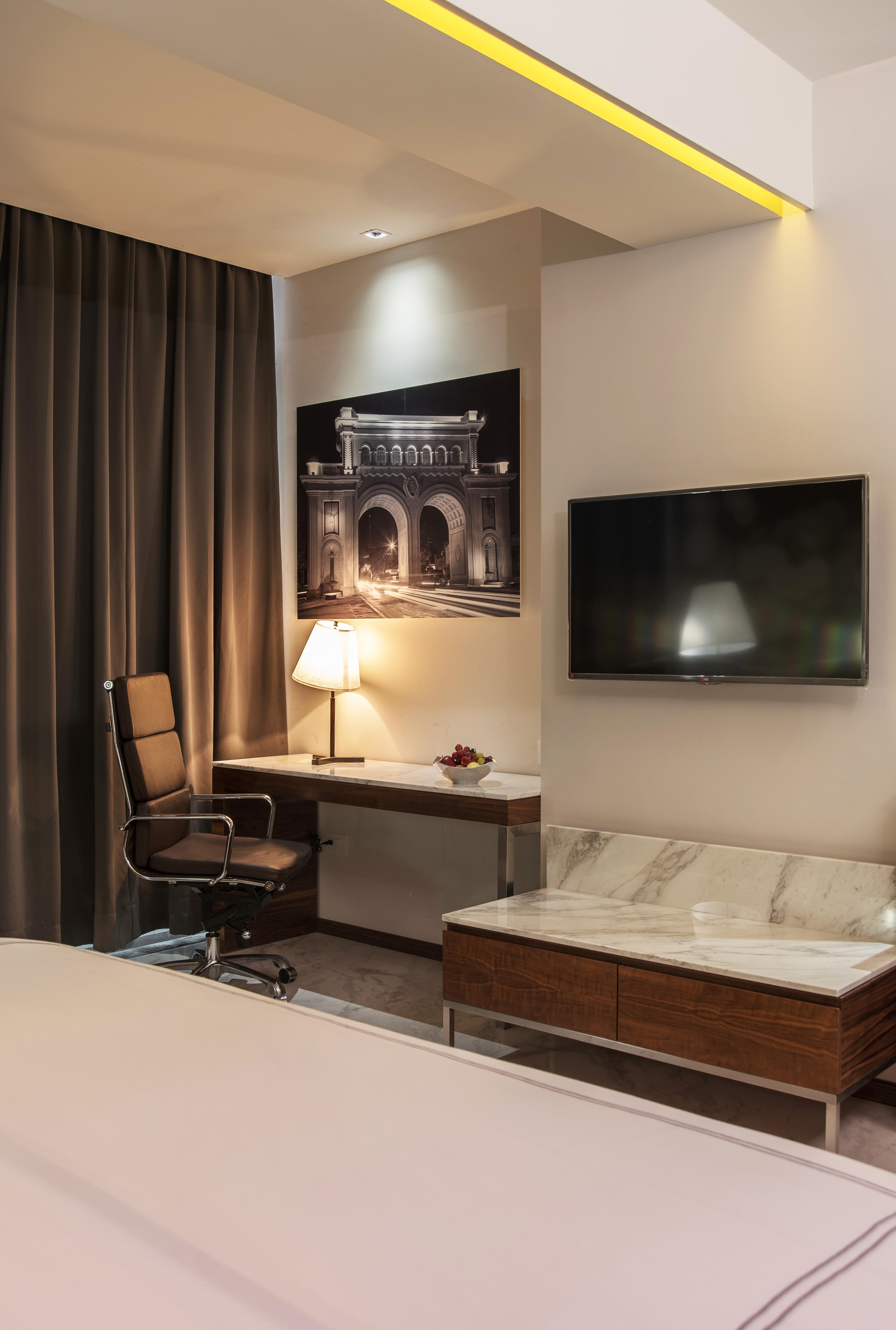 Krystal Urban Guadalajara Hotel Ngoại thất bức ảnh