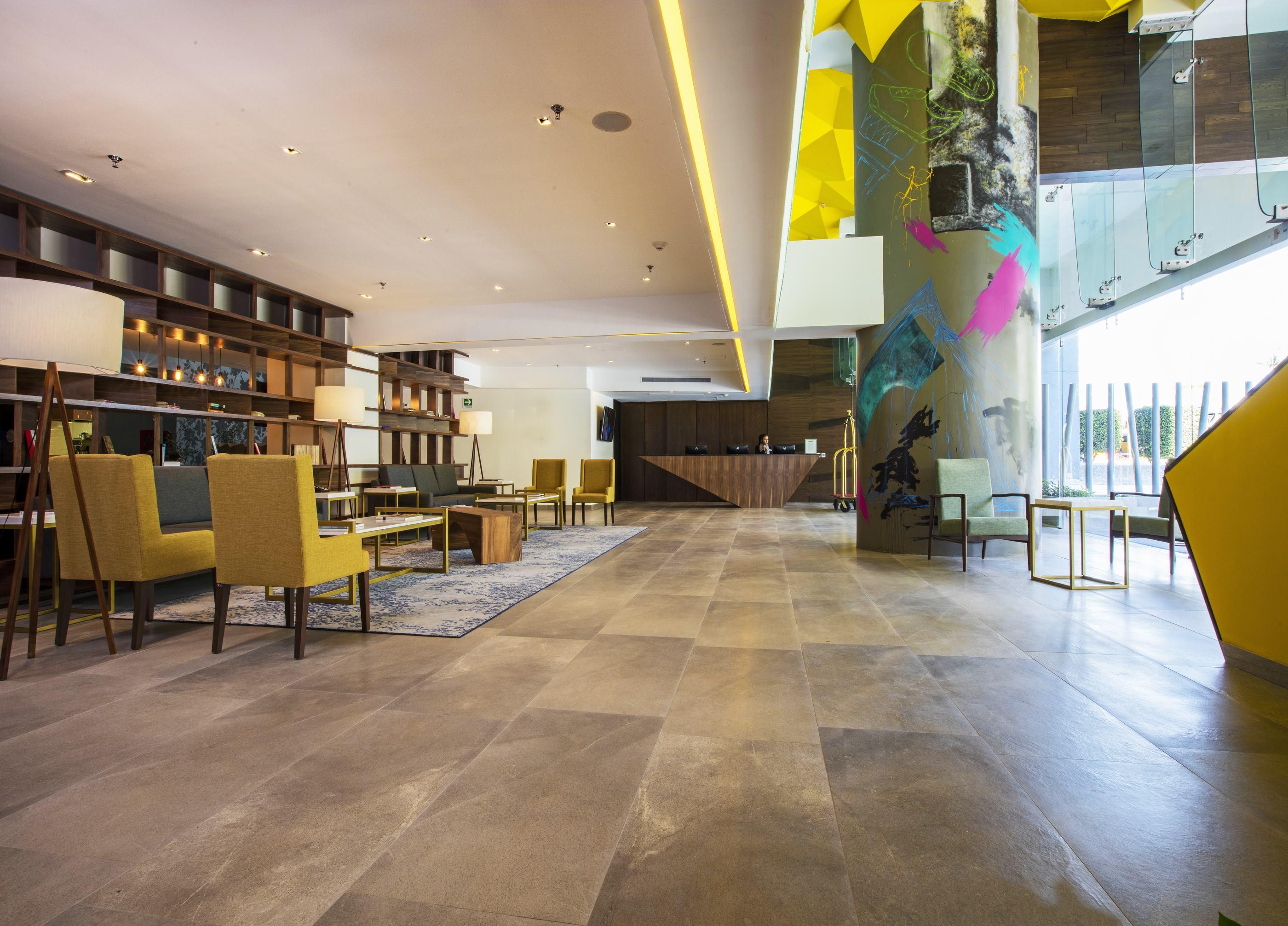 Krystal Urban Guadalajara Hotel Ngoại thất bức ảnh