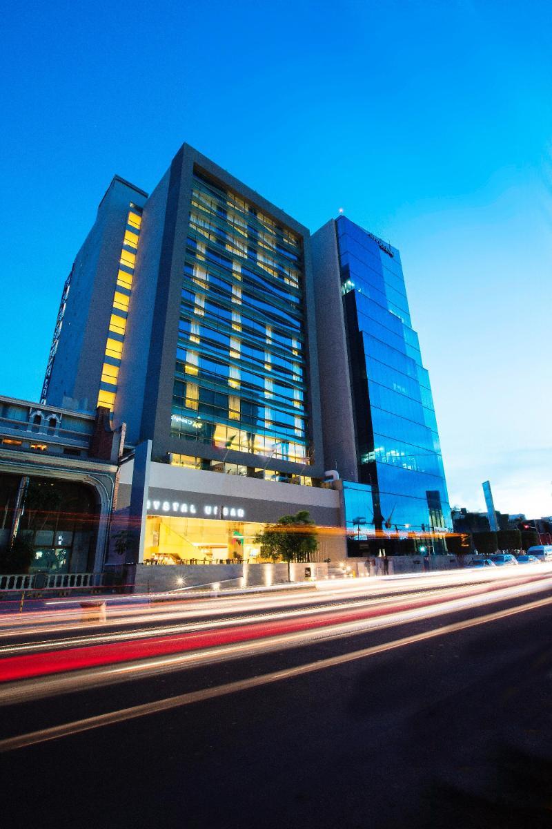 Krystal Urban Guadalajara Hotel Ngoại thất bức ảnh
