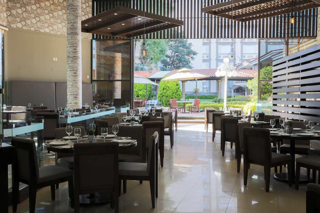 Krystal Urban Guadalajara Hotel Nhà hàng bức ảnh